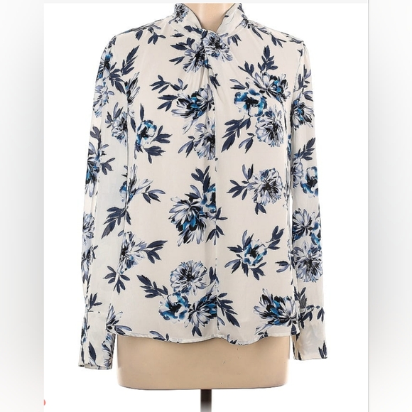 Floral pattern blouse, tie neck. White House Black Market - Picture 1 of 2